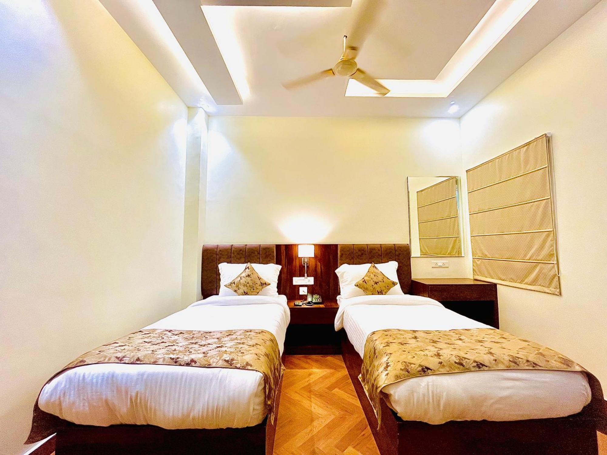 Hotel Ekas Lucknow Exterior photo