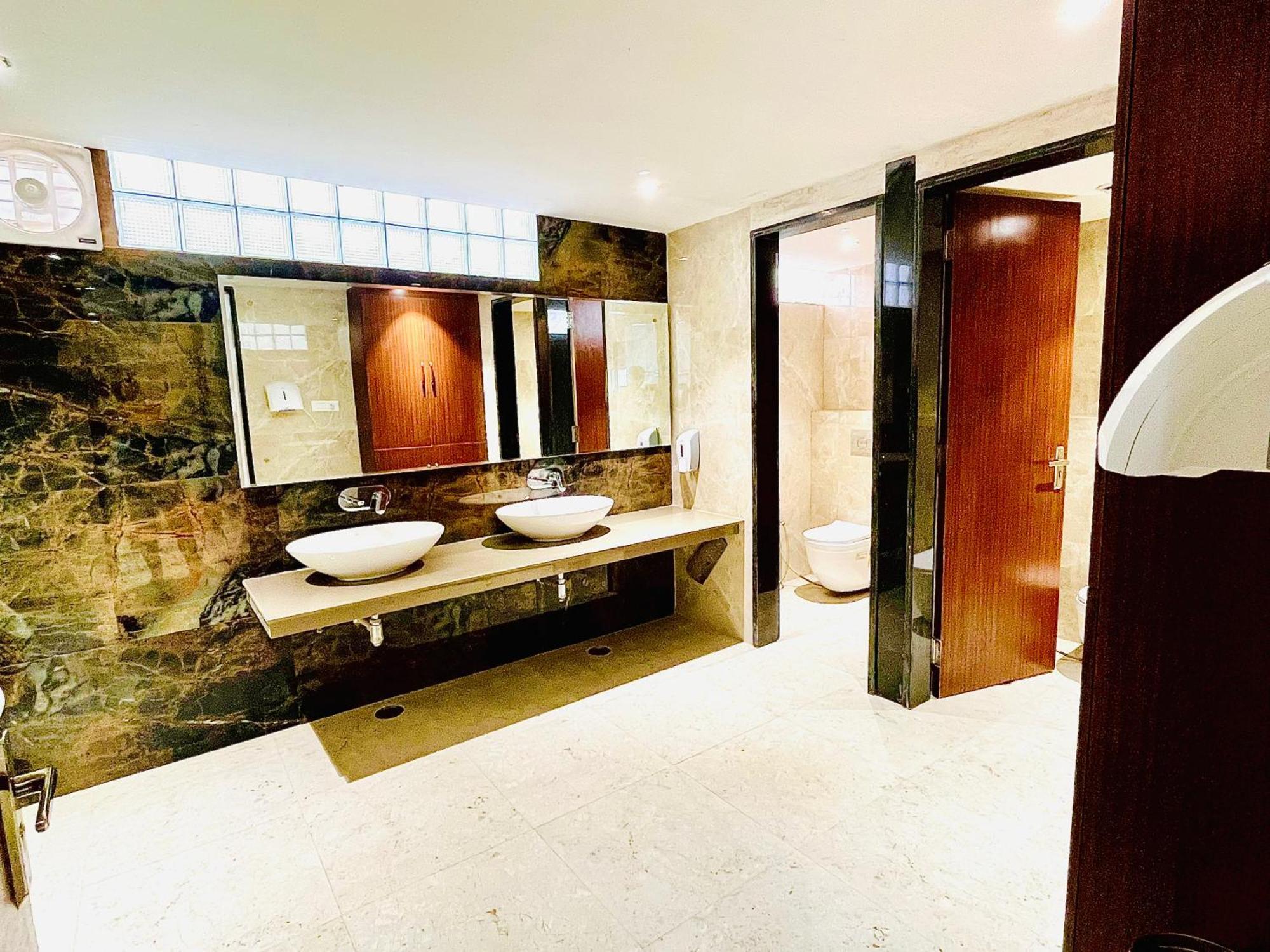 Hotel Ekas Lucknow Exterior photo